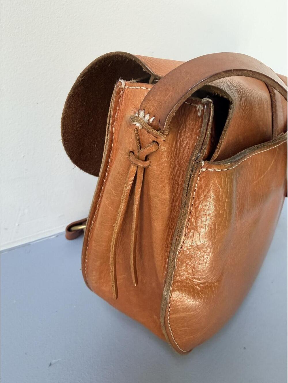 Madewell Cognac Leather Saddle Crossbody Bag - Picture 7 of 9